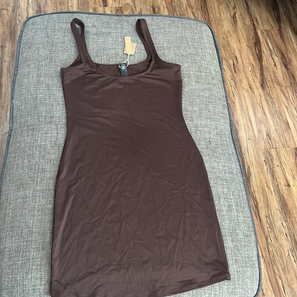 Skims Swim Tank Dress - Picture 3 of 13